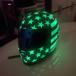 Size Large - Icon Airform Motorcycle Helmet - like new