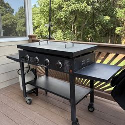 Blackstone 4 Burner Grill