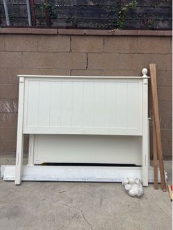 White Bedframe - Size Queen