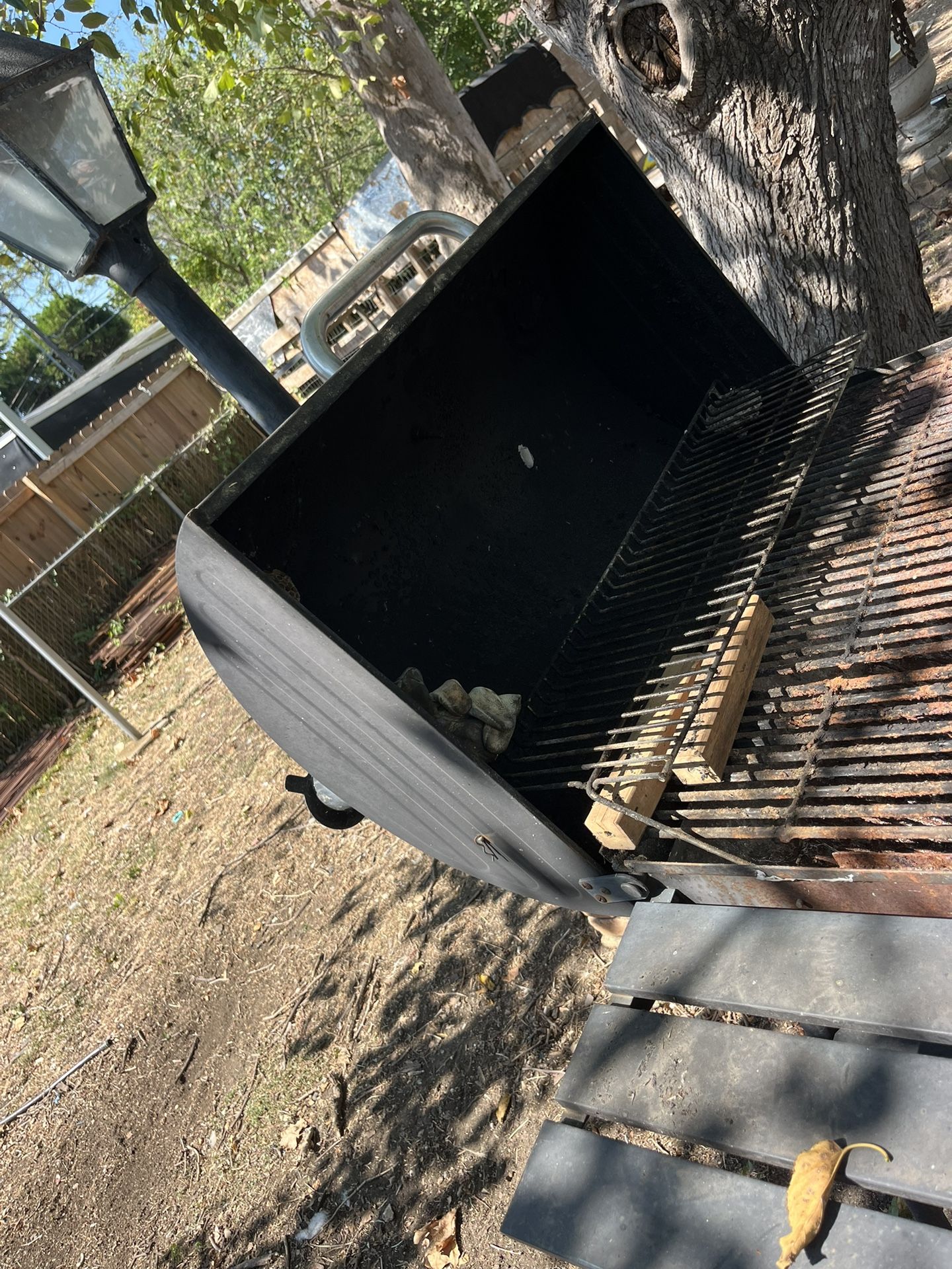 Asador De Carbón En 70 O mejor Oferta