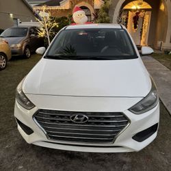 Vendo Carro Hyunday Accent 2019