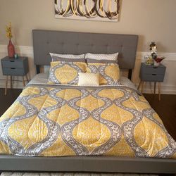 new Inbox Queen Size Bed Frame(no Mattresss)