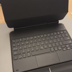 iPad Keyboard Case For 11in iPads.