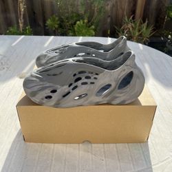 Adidas Yeezy Foam Runner MX Granite 