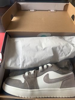 NEW! Jordan 1’s size 2y