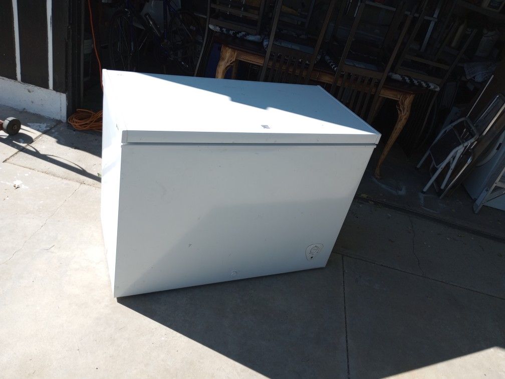 Kenmore Chest Freezer for Sale in Palmdale, CA OfferUp