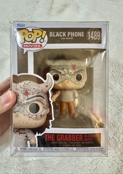 The Black Phone: The Grabber funko pop damaged top but not noticeable via front view w/ free protector