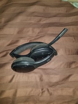 Logitech H800 Bluetooth or dongle wireless