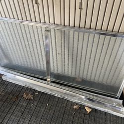 Sliding Shower Doors 