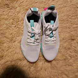 Reebok womens Zig Dynamica