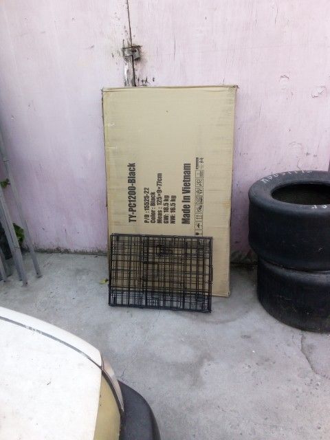 2 Cages One Is In The Big Box And The Small One New
