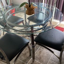 Dinette Glass / Chrome / No Scratches