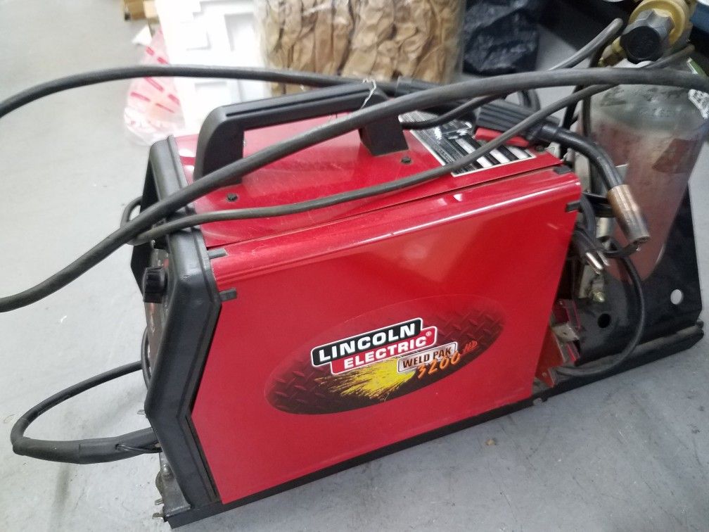 Lincoln MIG welder 3200 HD Weld Pak for Sale in Zephyrhills, FL OfferUp