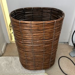 Rustic Woven Hamper Laundry Basket