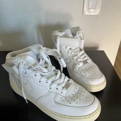 Nike Air Force High top 9.5