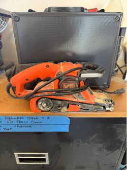 Belt sander