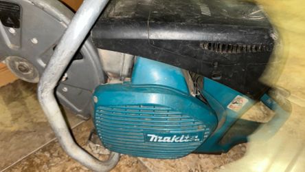 Concrete saw makita