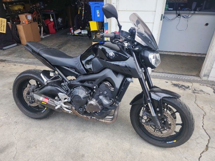 2016 Yamaha FZ09