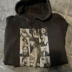 Taylor Swift Black Eras Tour Seattle XXL Porch Pickup