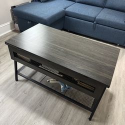 Coffee table with Storage