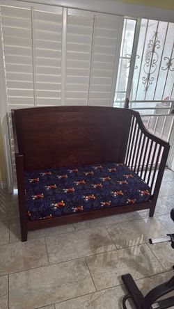 Toddler bed with mattress