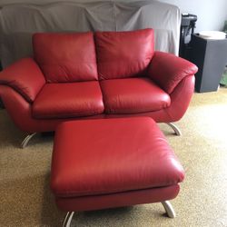 Loveseat & Ottoman