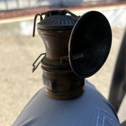 VINTAGE AUTO-LITE ACETYLENE/CARBIDE LAMP-BRASS,FLINT STRIKER-MINERS HEAD LAMP