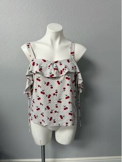 Daisy May Cherry Top Med