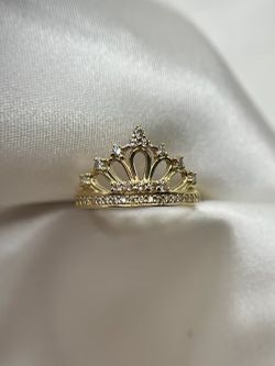 14k Crown Ring 