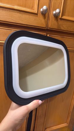 Goldbug baby mirror with led lights and control