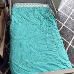 Toddlers Bed With Matress and Blankets 