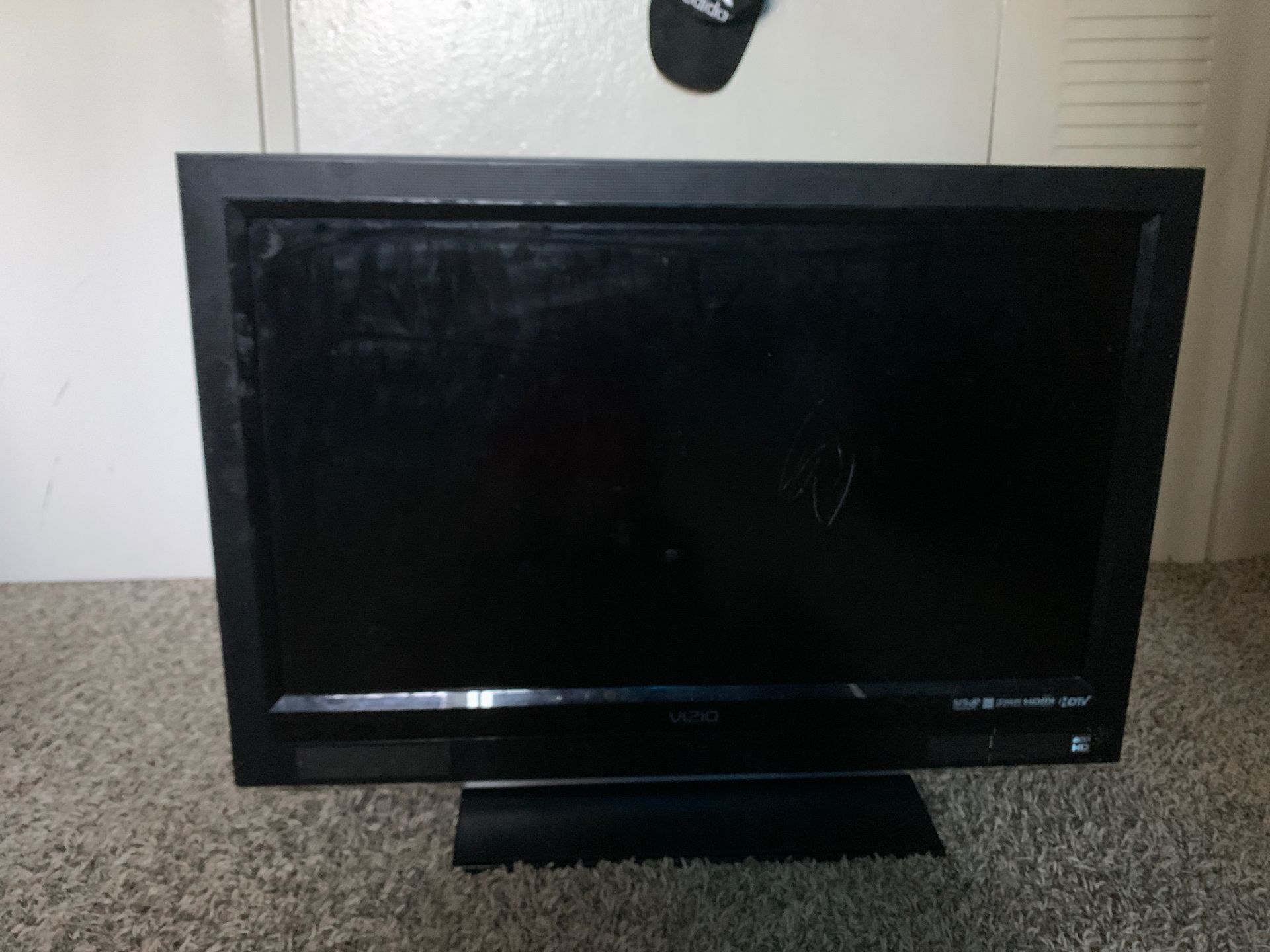 Vizio Tv that works with Xbox, PS4( doesn’t have a remote)