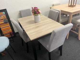 Dining Table Set with 4 Upholstered Chairs