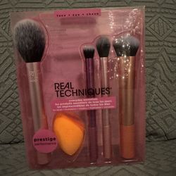 Set Of Brushes $10 