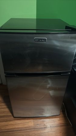 Emerson Mini Fridge with Freezer