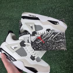 Jordan 4 Military Black 