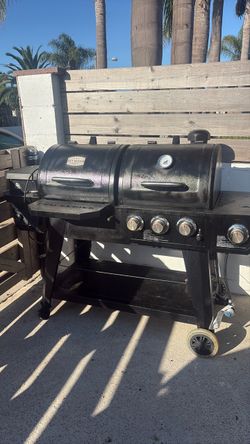 Pit boss Smoker