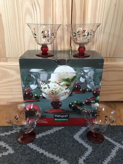 Pfaltzgraff Winterberry - Set Of 4 pedestal dessert bowls