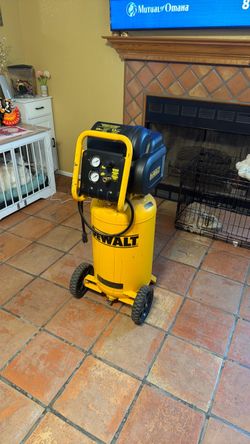 Dewalt 225 PSI Air Compressor 15 Gallon