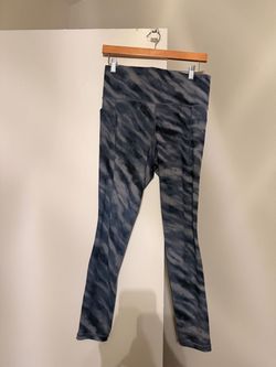 Athleta Women's 25” Salutation Stash Pocket ll 7/8 Tight 599748 Blue Size MT
