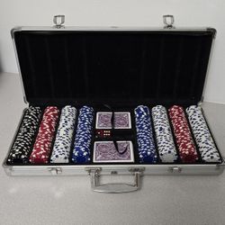 Poker Chip Set in Aluminum Case – 300 Chips + Cards