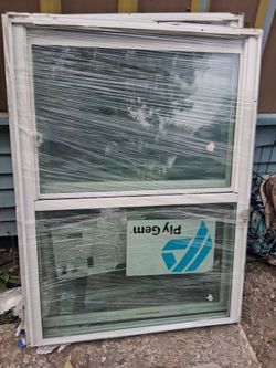 Ply gem windows
