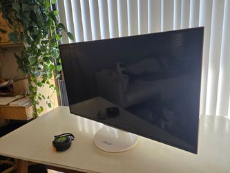 Acer 31.5" Monitor