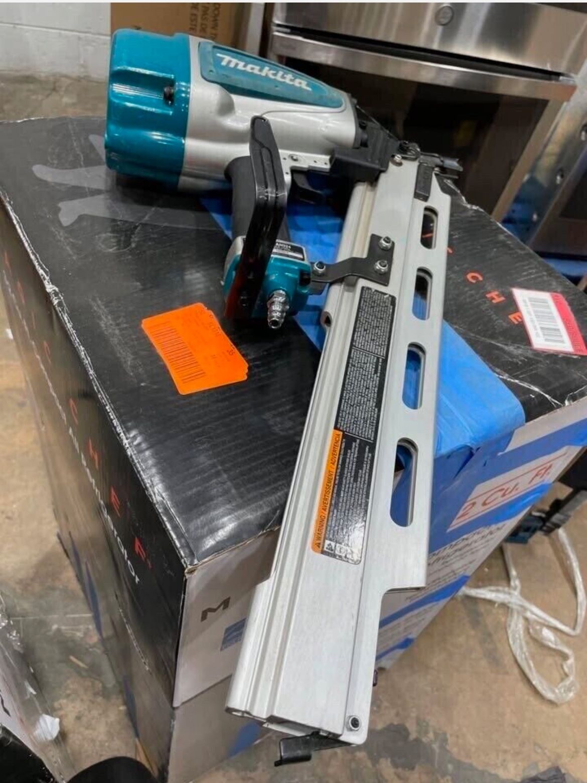 Makita AN924-R 21º Full Round Head 3-1/2" Framing Nailer