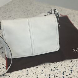 Vintage 20 Year-Old White Leather Coach Soho Fold Over