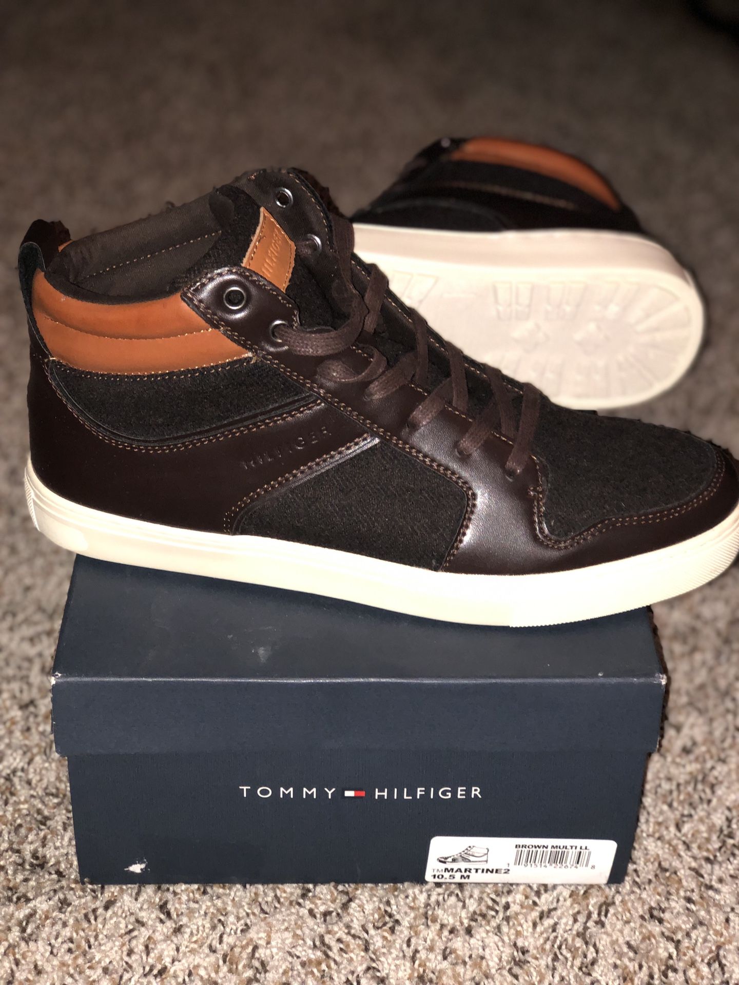 Tommy Hilfiger Martinez