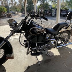 1998 heritage harley davidson model FLSTS