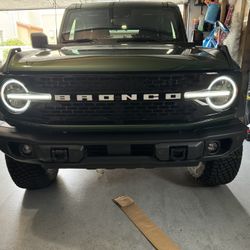Bumper (Capable bumper) For 2021-2023 Ford Bronco