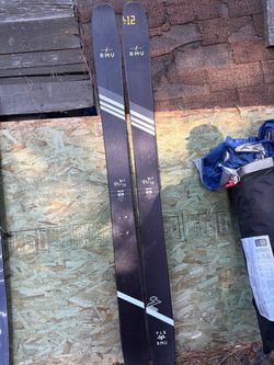 SKIS - yle pro 118