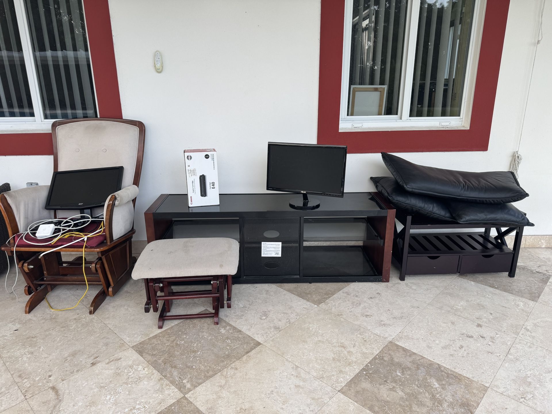 Monitors, tv stand An Others